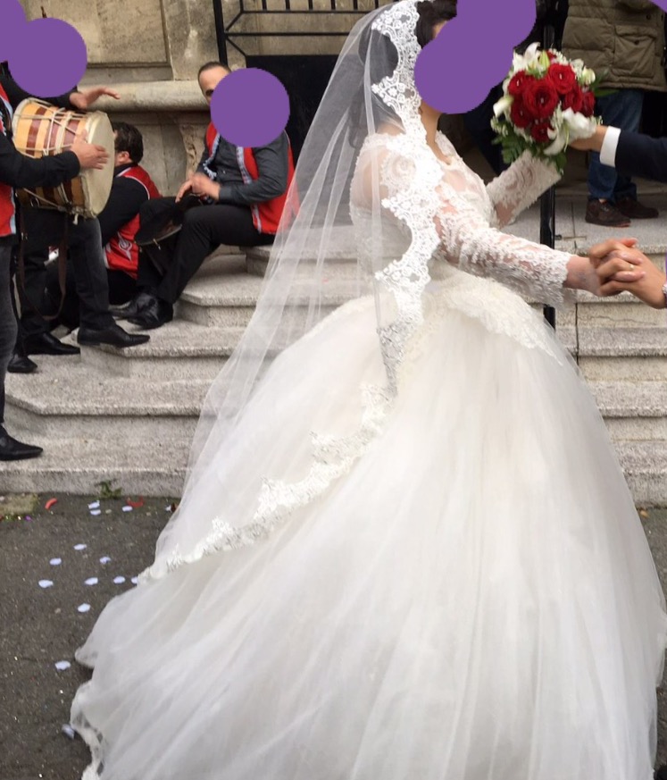 Robe de mariée princesse, convient pour voilée- location ou achat selon  convenance Paris- IDF France